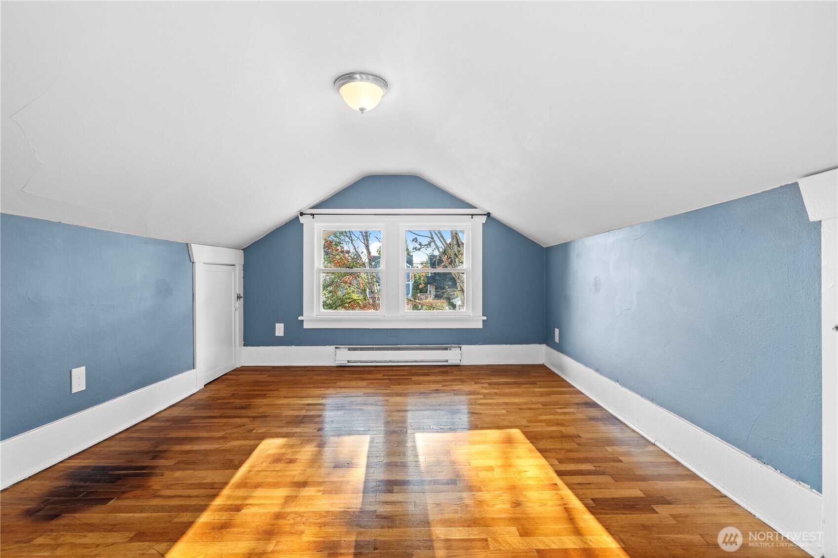 631 N Steele Street Property Photo 37