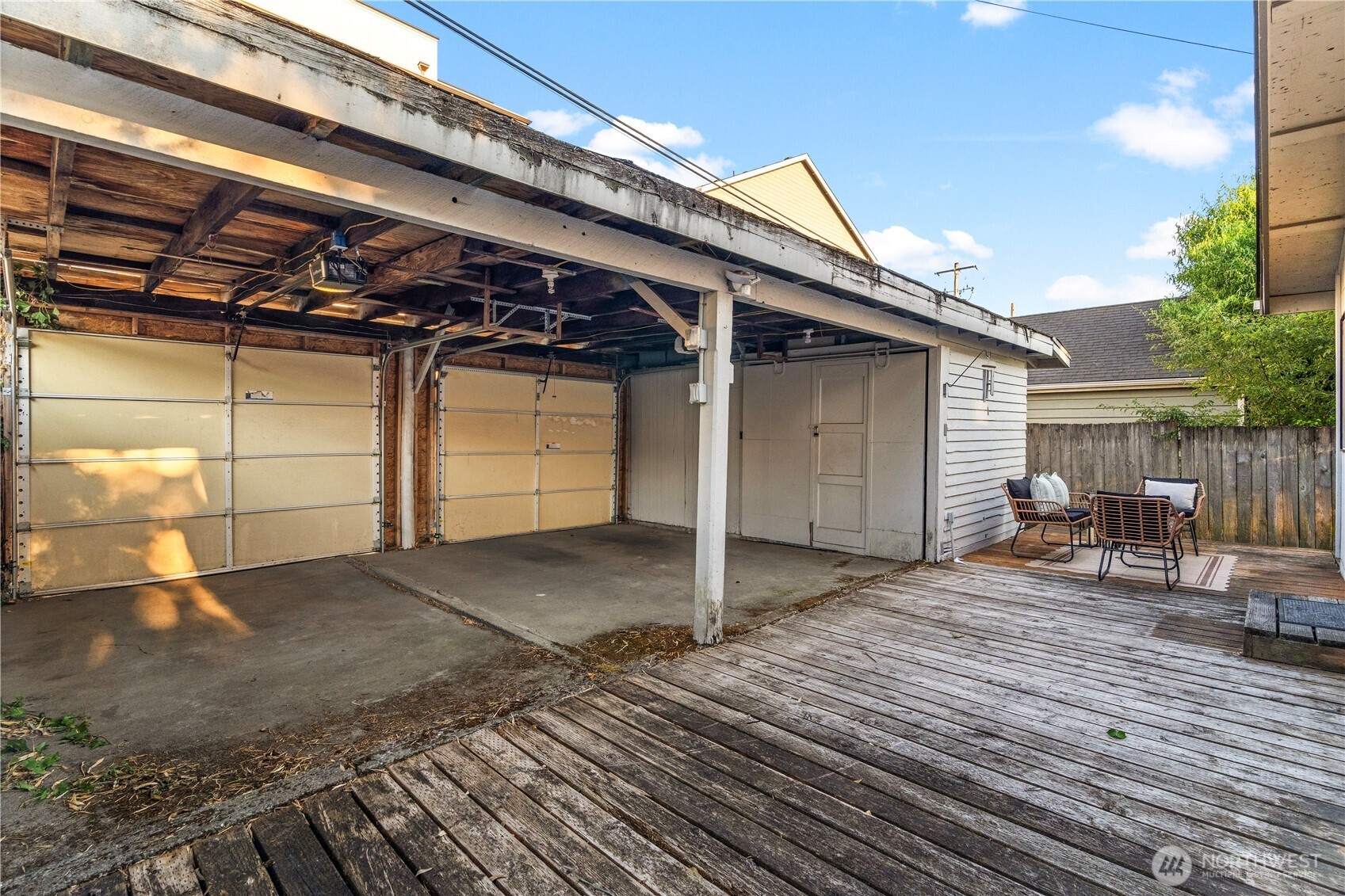 631 N Steele Street Property Photo 38