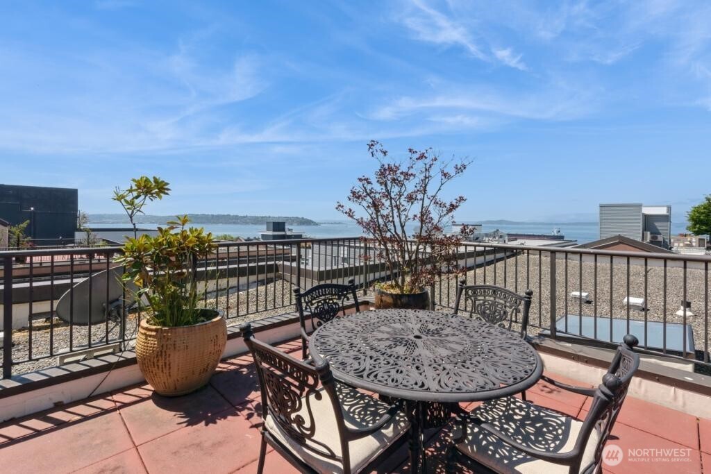 323 Queen Anne Avenue 616 Property Photo 11