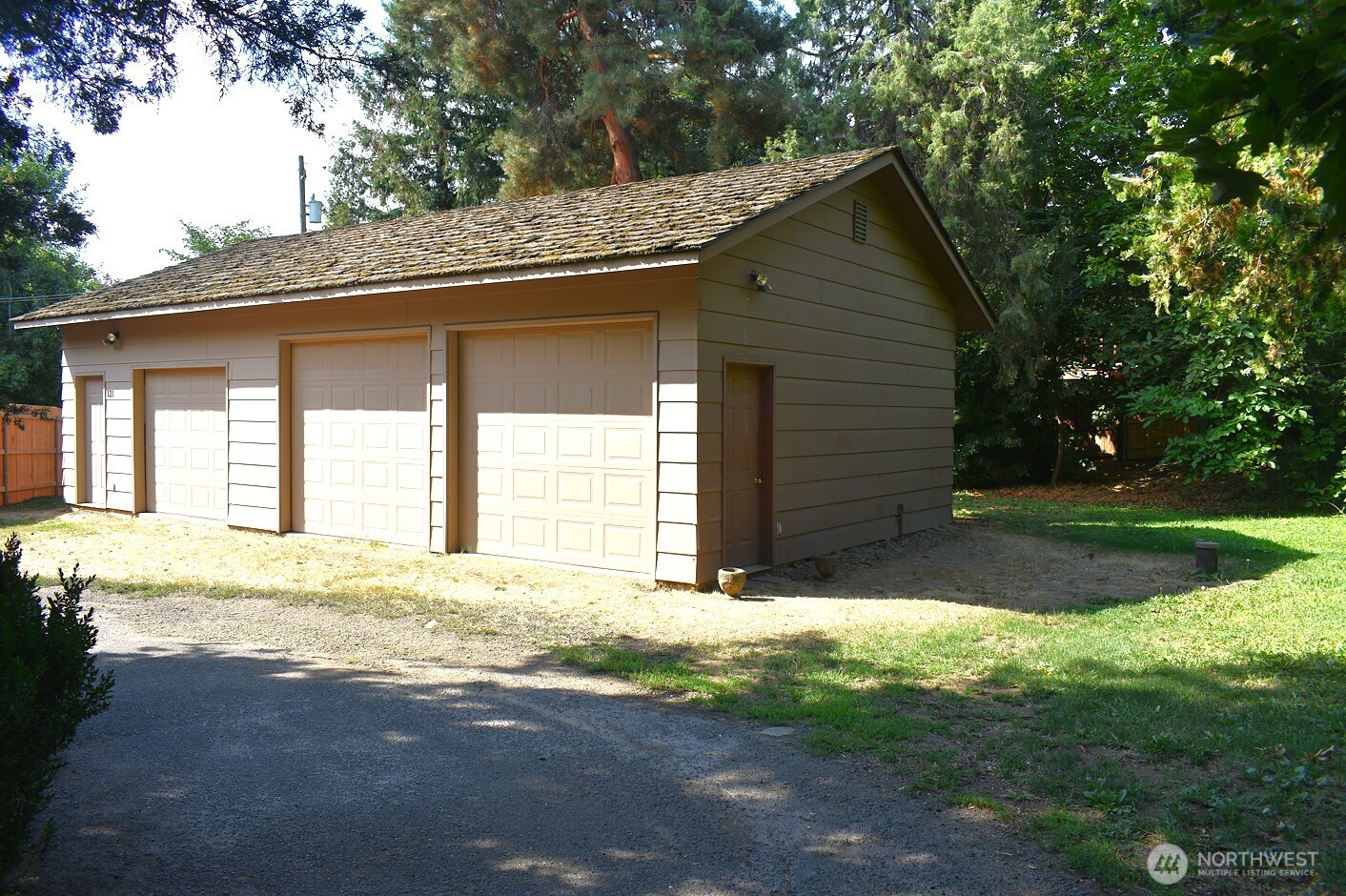 121 Chateau Lane Property Photo 1