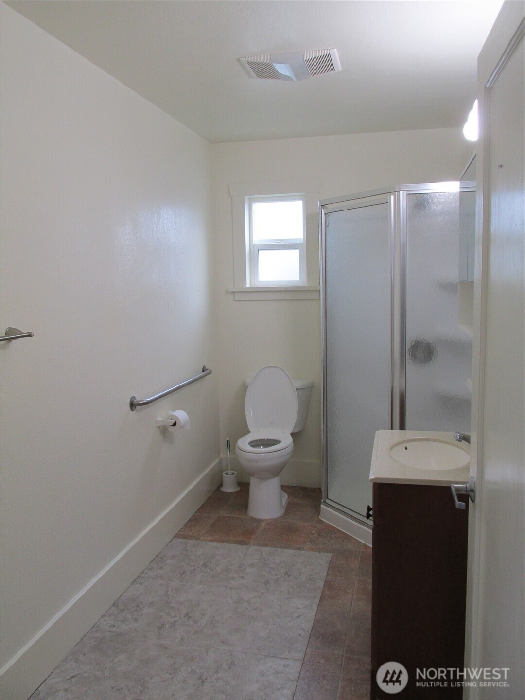 110 E Hazel Avenue Property Photo 8