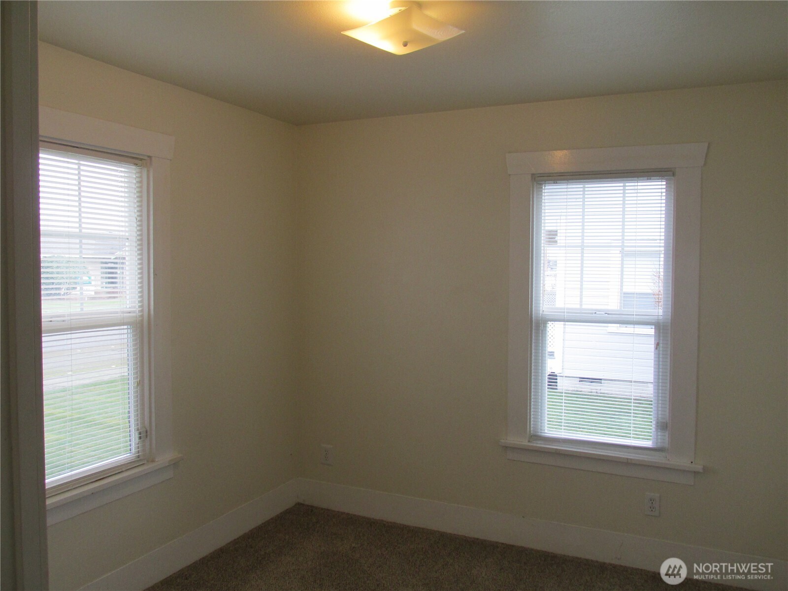 110 E Hazel Avenue Property Photo 10