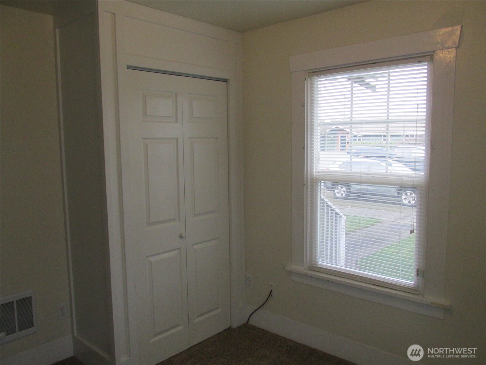 110 E Hazel Avenue Property Photo 11