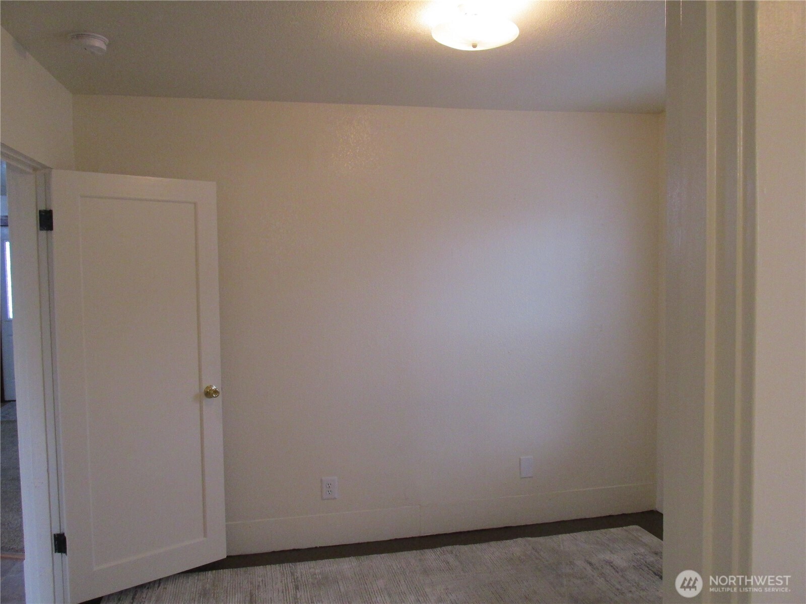 110 E Hazel Avenue Property Photo 14