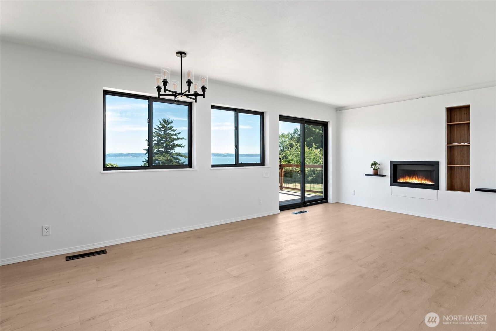 1526 Scenic Heights Road Property Photo 8