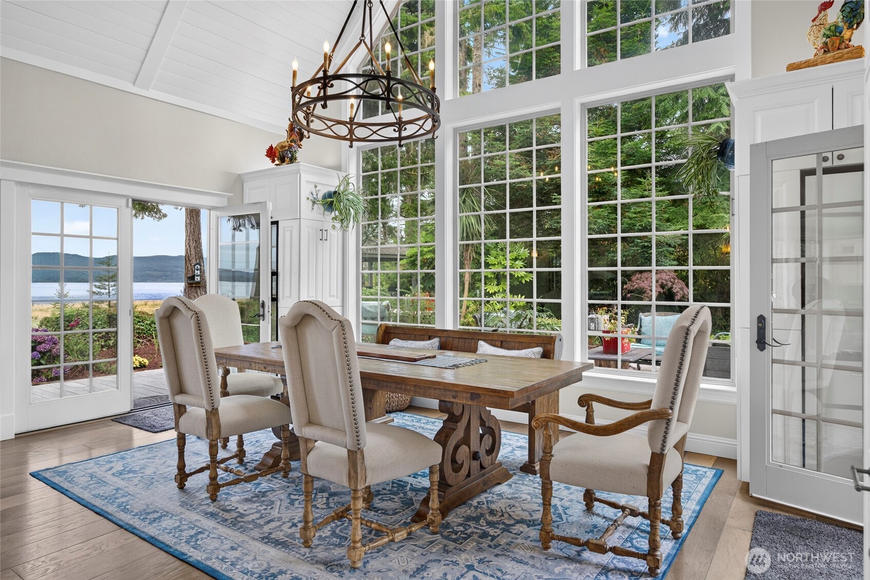 15314 Sandridge Road Property Photo 15