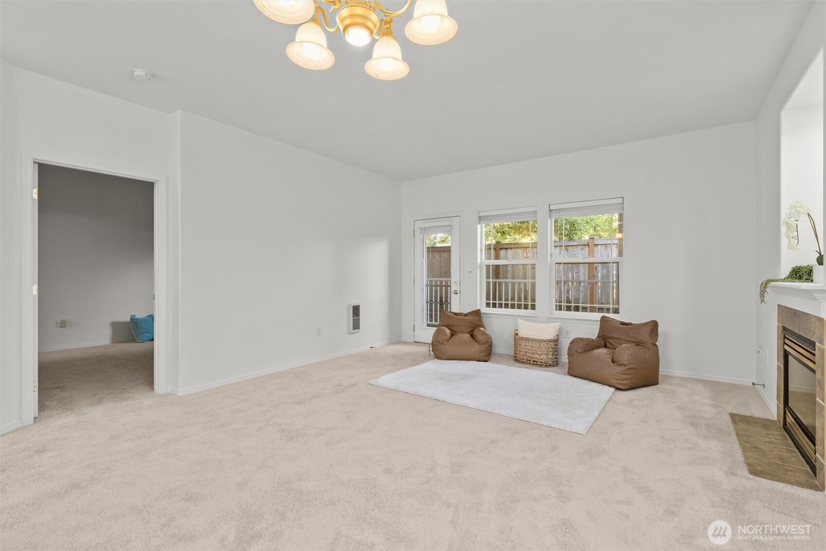 10025 9th Avenue E102 Property Photo 6