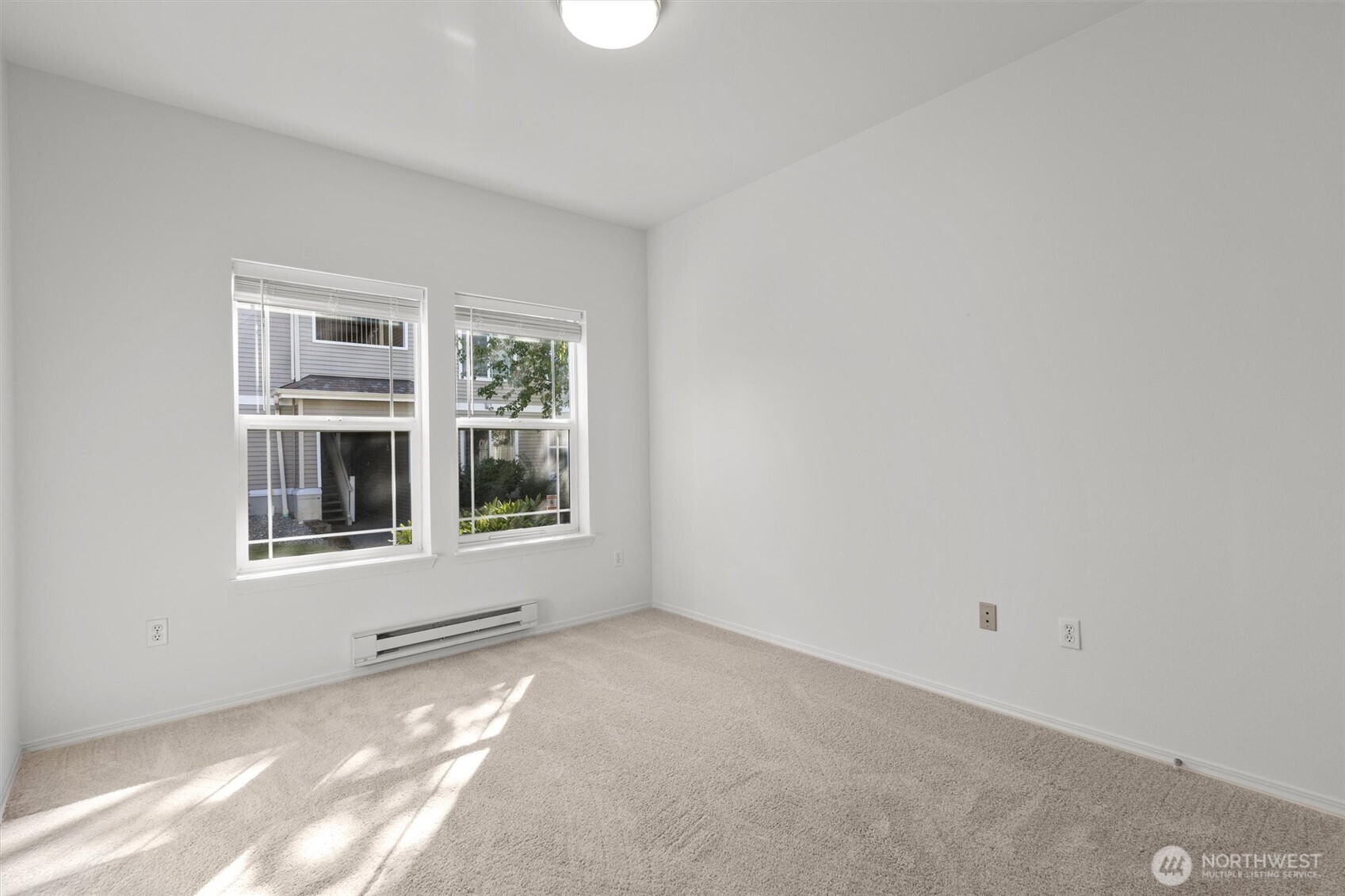 10025 9th Avenue E102 Property Photo 13