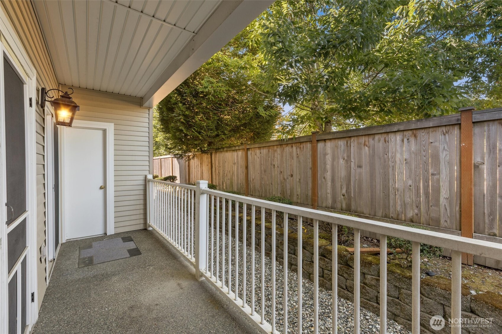 10025 9th Avenue E102 Property Photo 20