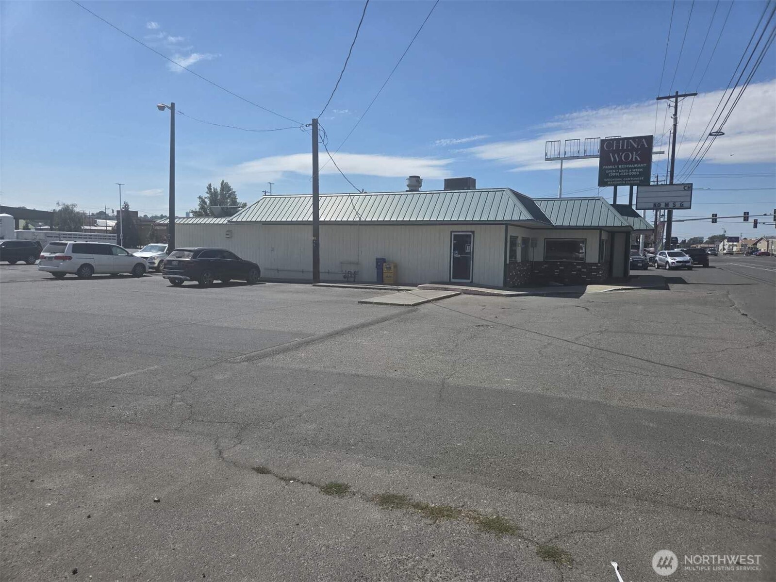 613 Yakima Valley Highway Property Photo 2
