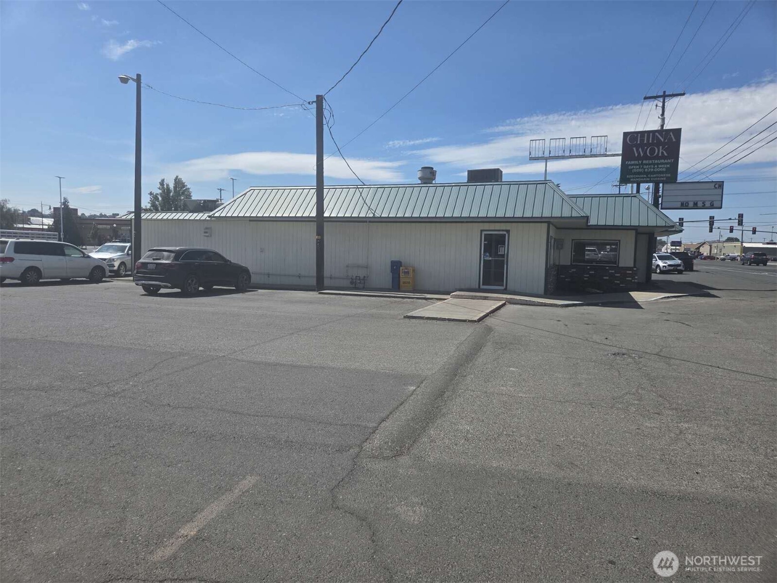 613 Yakima Valley Highway Property Photo 3