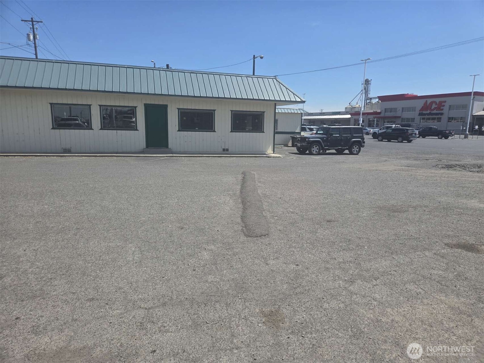 613 Yakima Valley Highway Property Photo 4