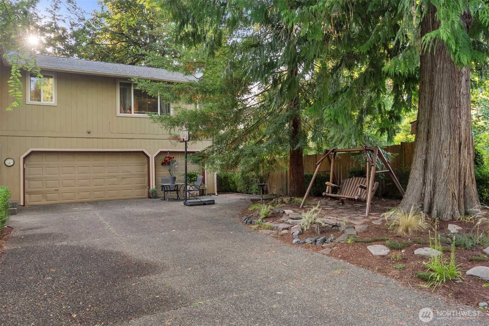 5104 41st Avenue Property Photo 35