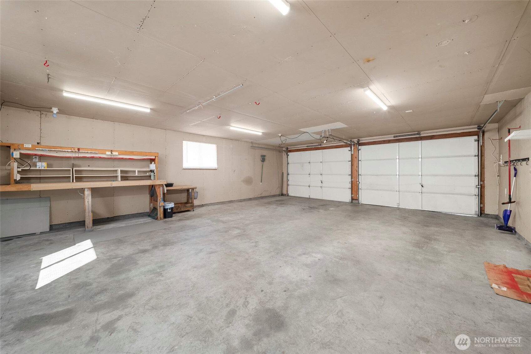 15807 Lawrence Place Property Photo 22