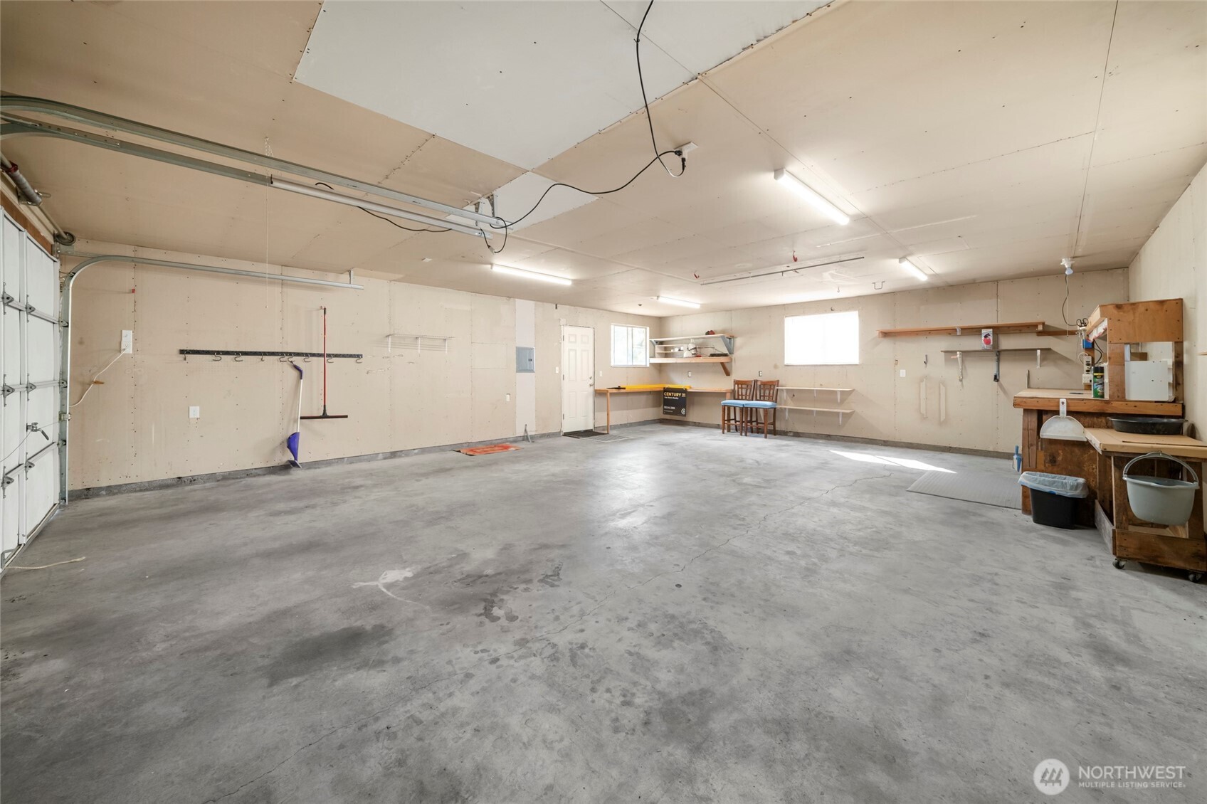 15807 Lawrence Place Property Photo 23