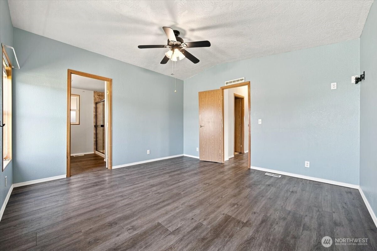 312 S Columbia Center Blvd 106 Property Photo 15
