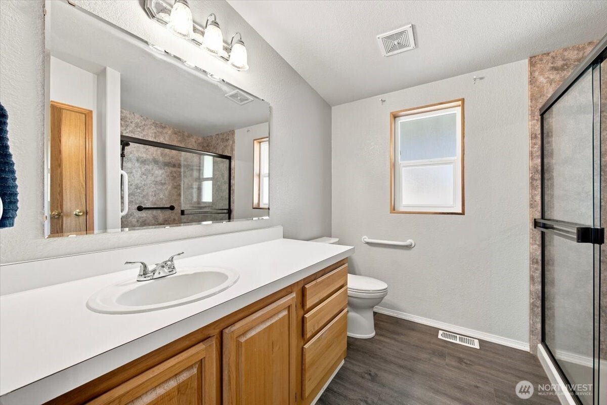 312 S Columbia Center Blvd 106 Property Photo 16