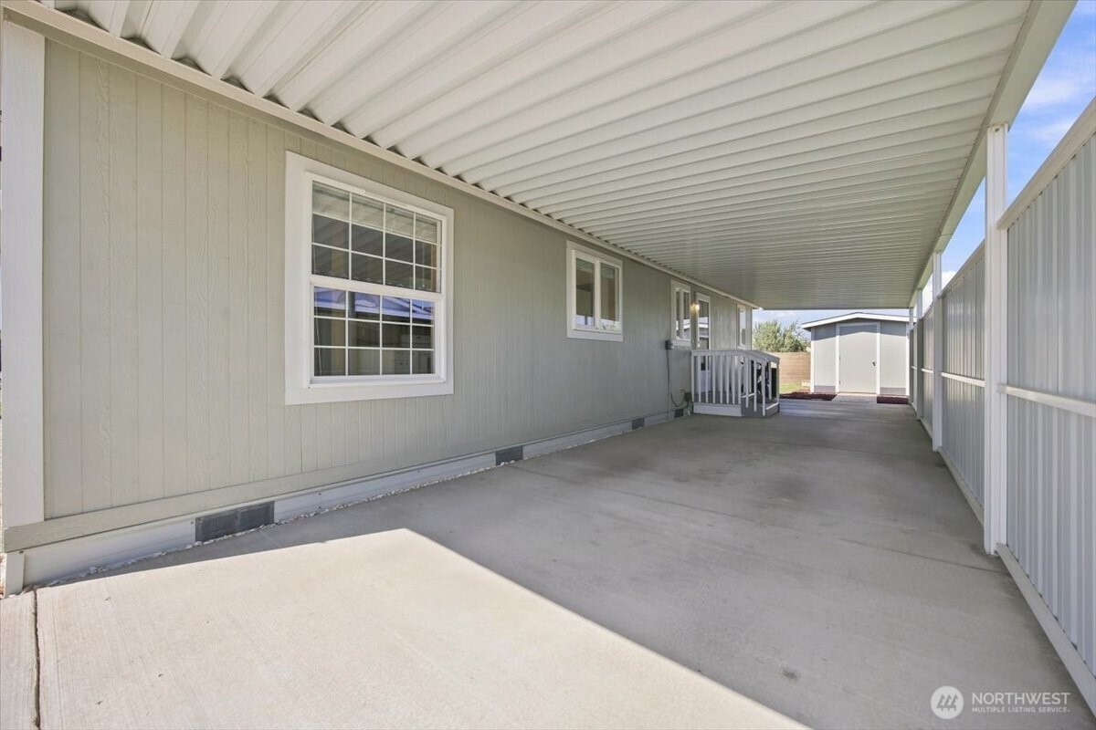 312 S Columbia Center Blvd 106 Property Photo 22