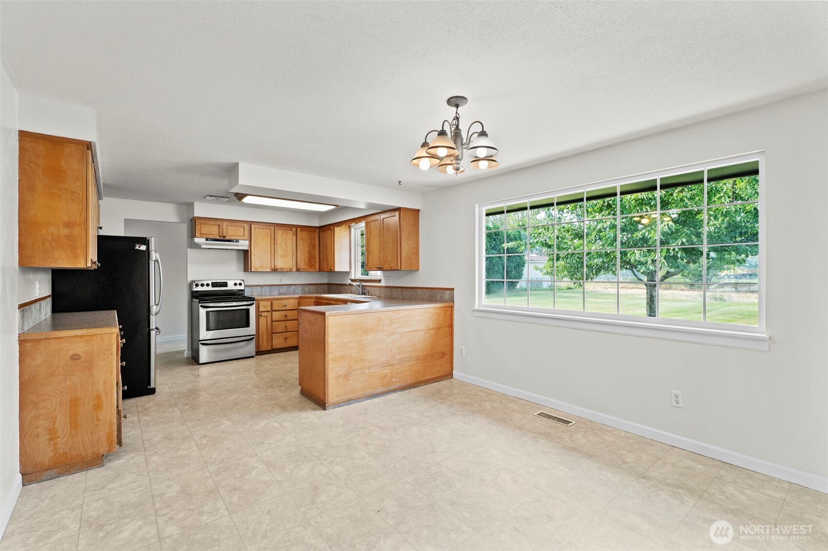 70 Sherry Avenue Property Photo 7