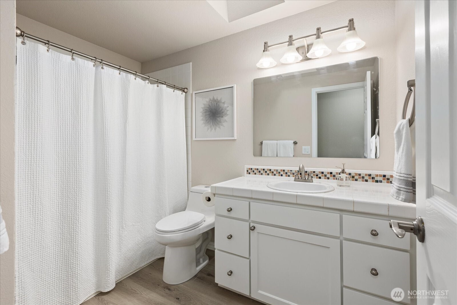 4307 80th Street Property Photo 13