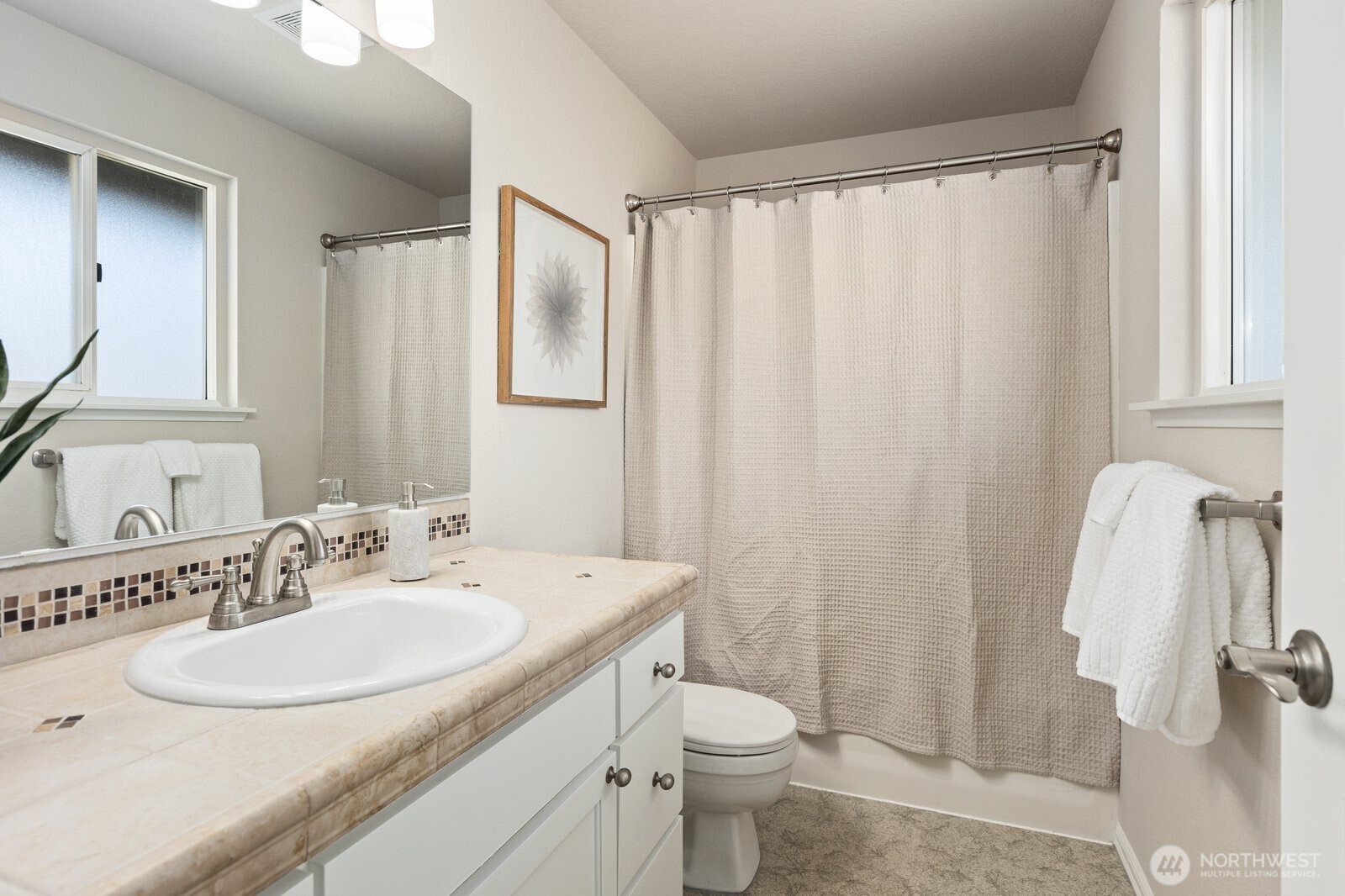 4307 80th Street Property Photo 17