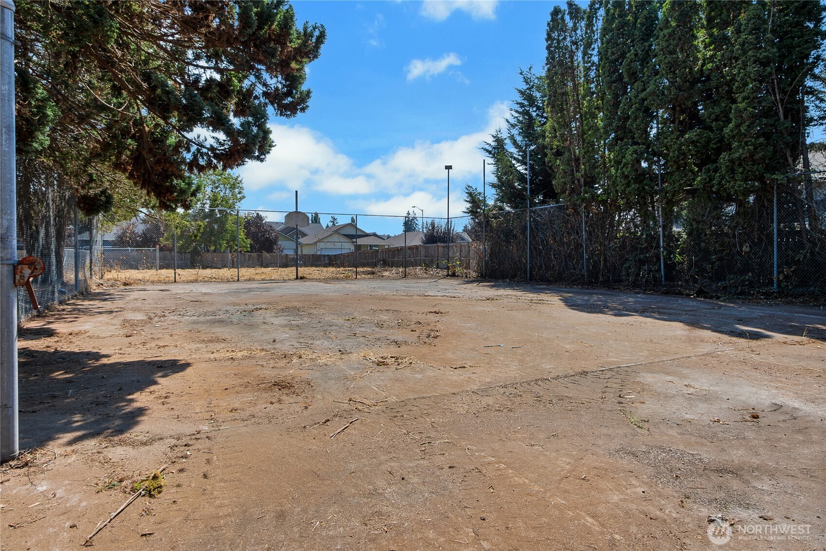2222 176th Street Property Photo 7