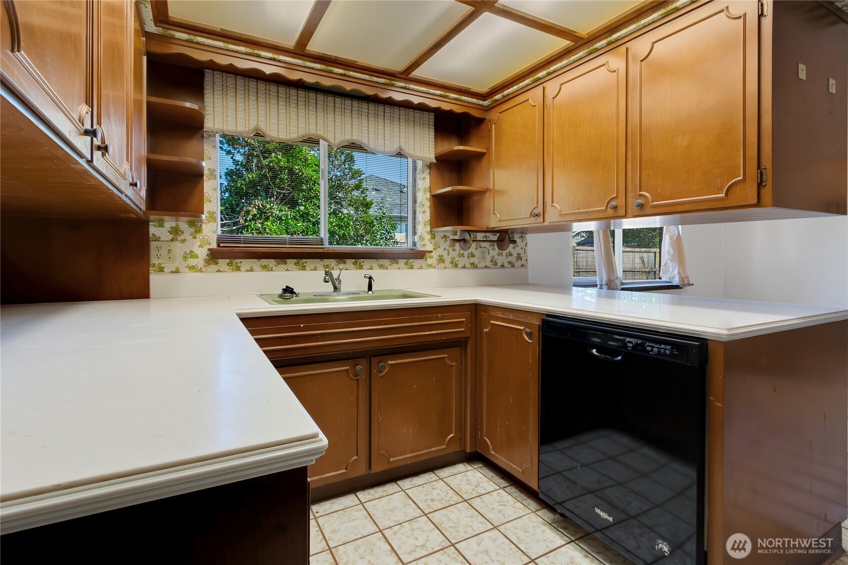 2222 176th Street Property Photo 17