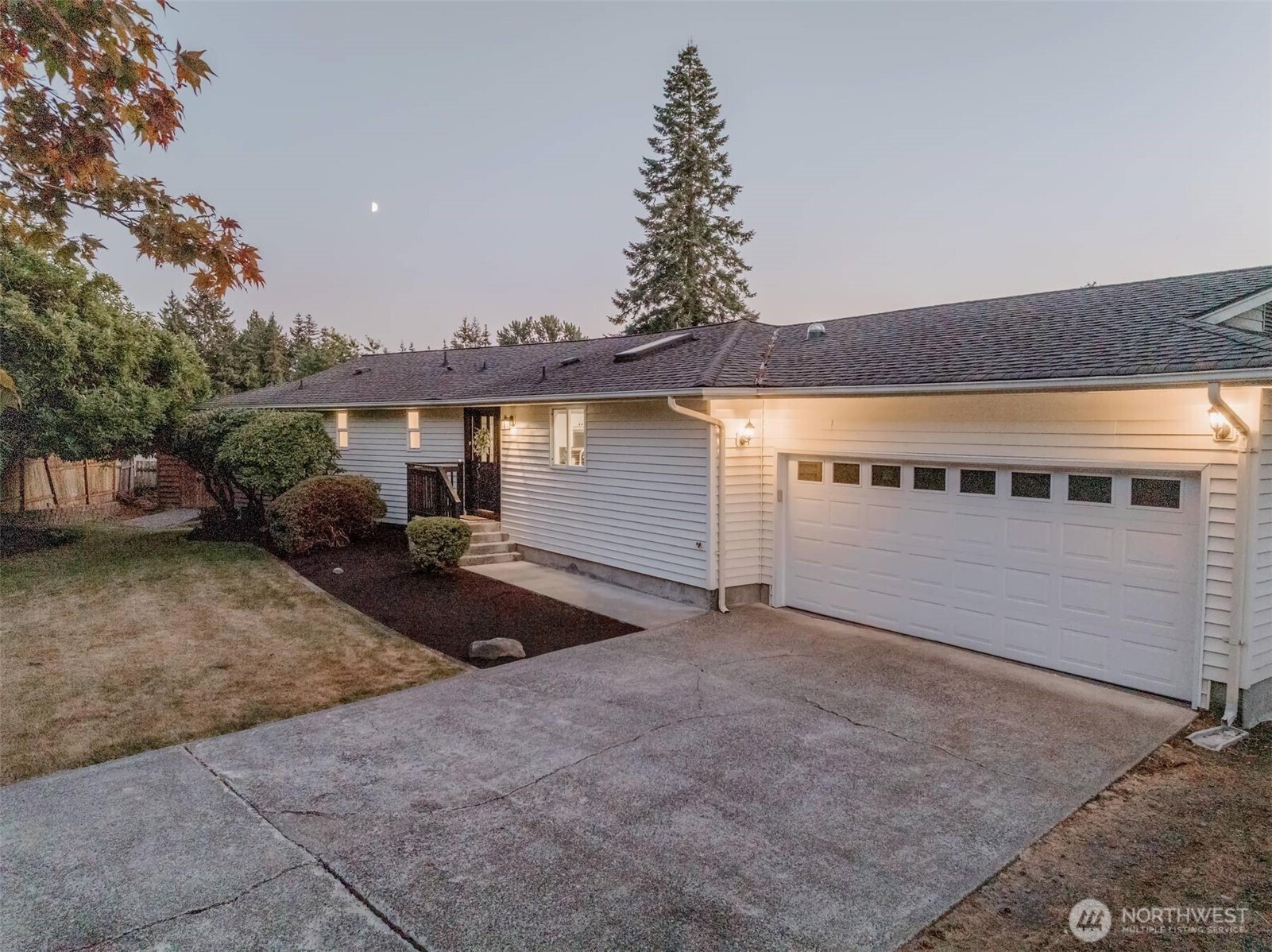 1052 E Robinhood Drive Property Photo 39