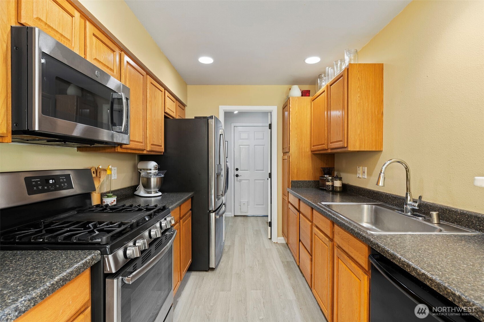 10959 Tulip Place Property Photo 9