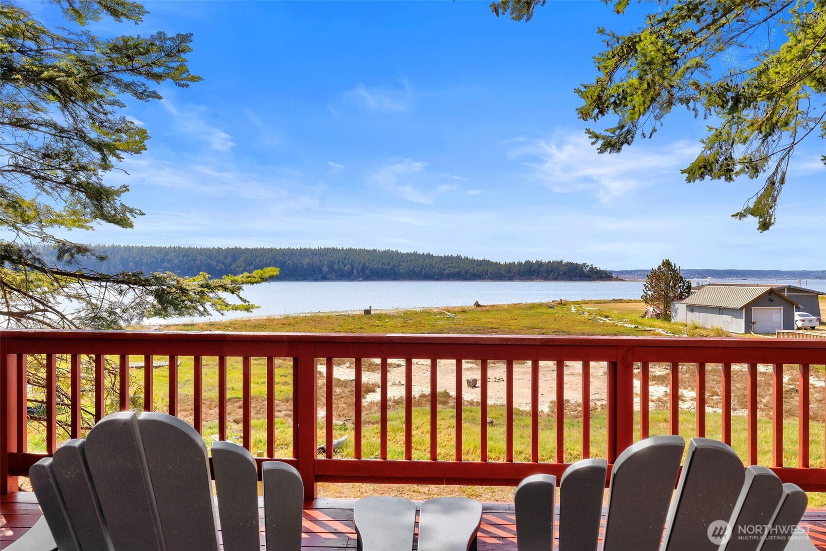 564 Mumby Road Property Photo 6