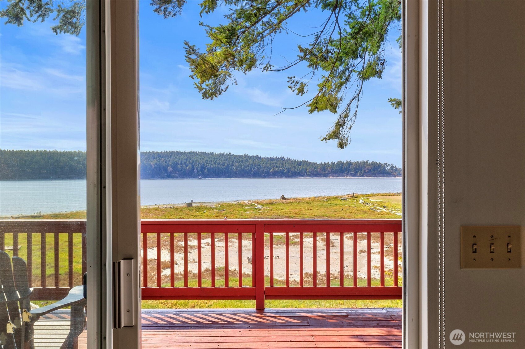 564 Mumby Road Property Photo 8
