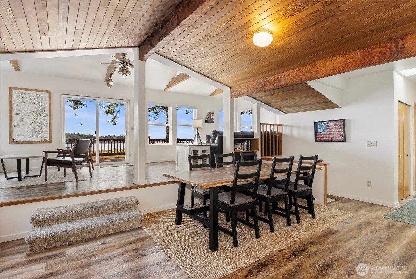 564 Mumby Road Property Photo 11