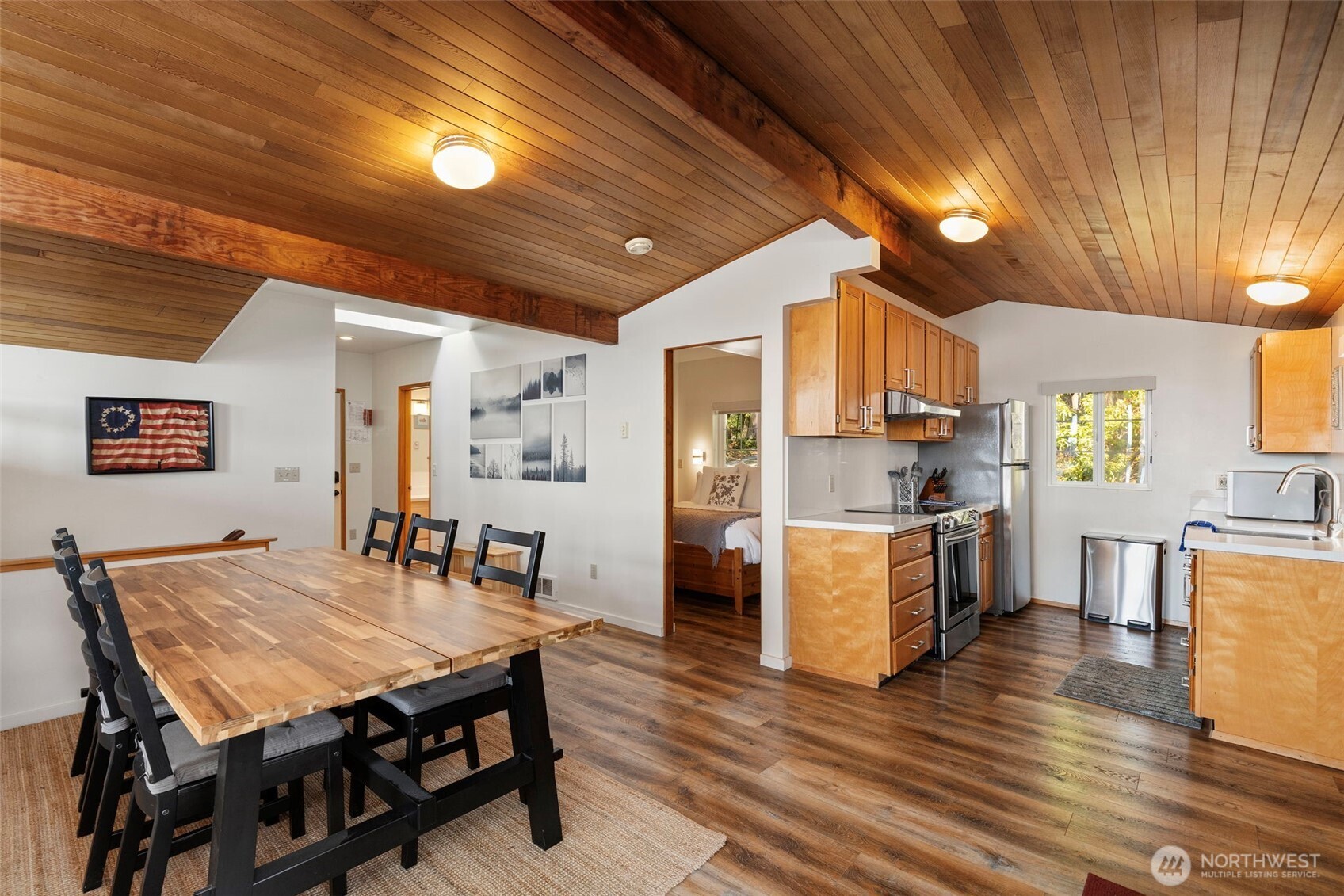 564 Mumby Road Property Photo 12