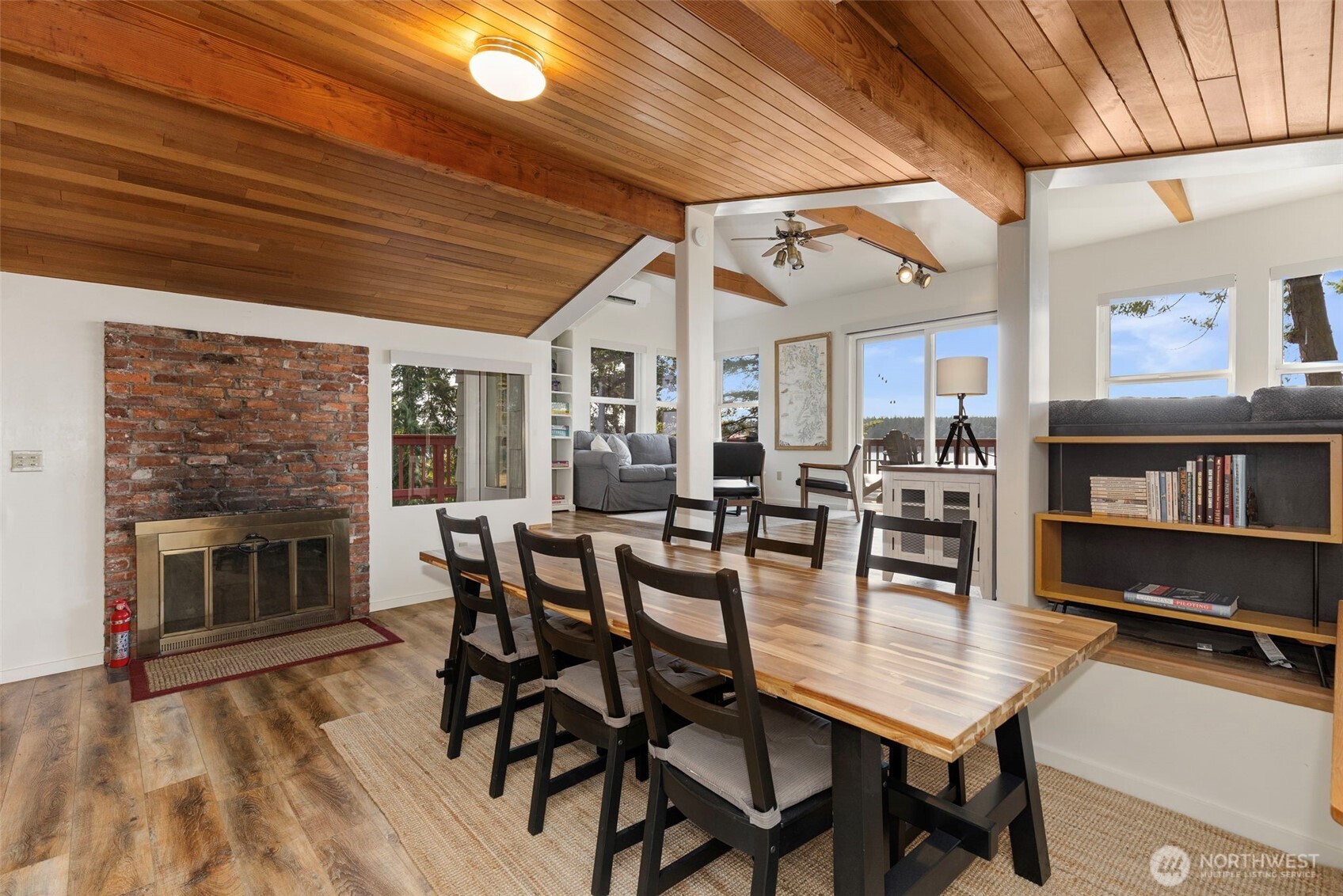 564 Mumby Road Property Photo 16