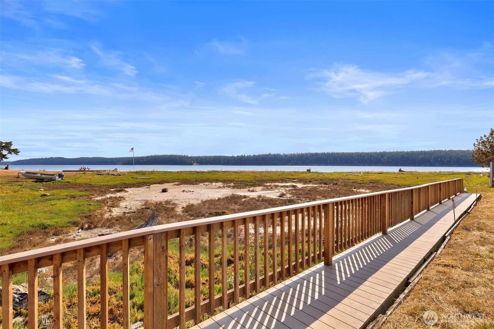 564 Mumby Road Property Photo 32