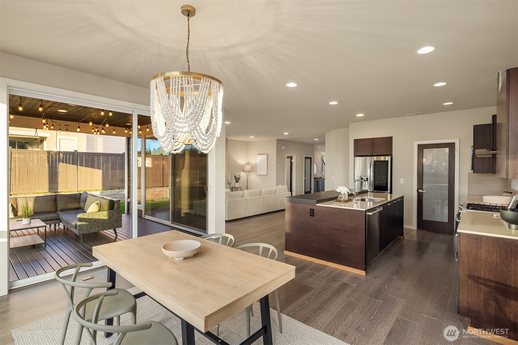 7919 9th Place Property Photo 14