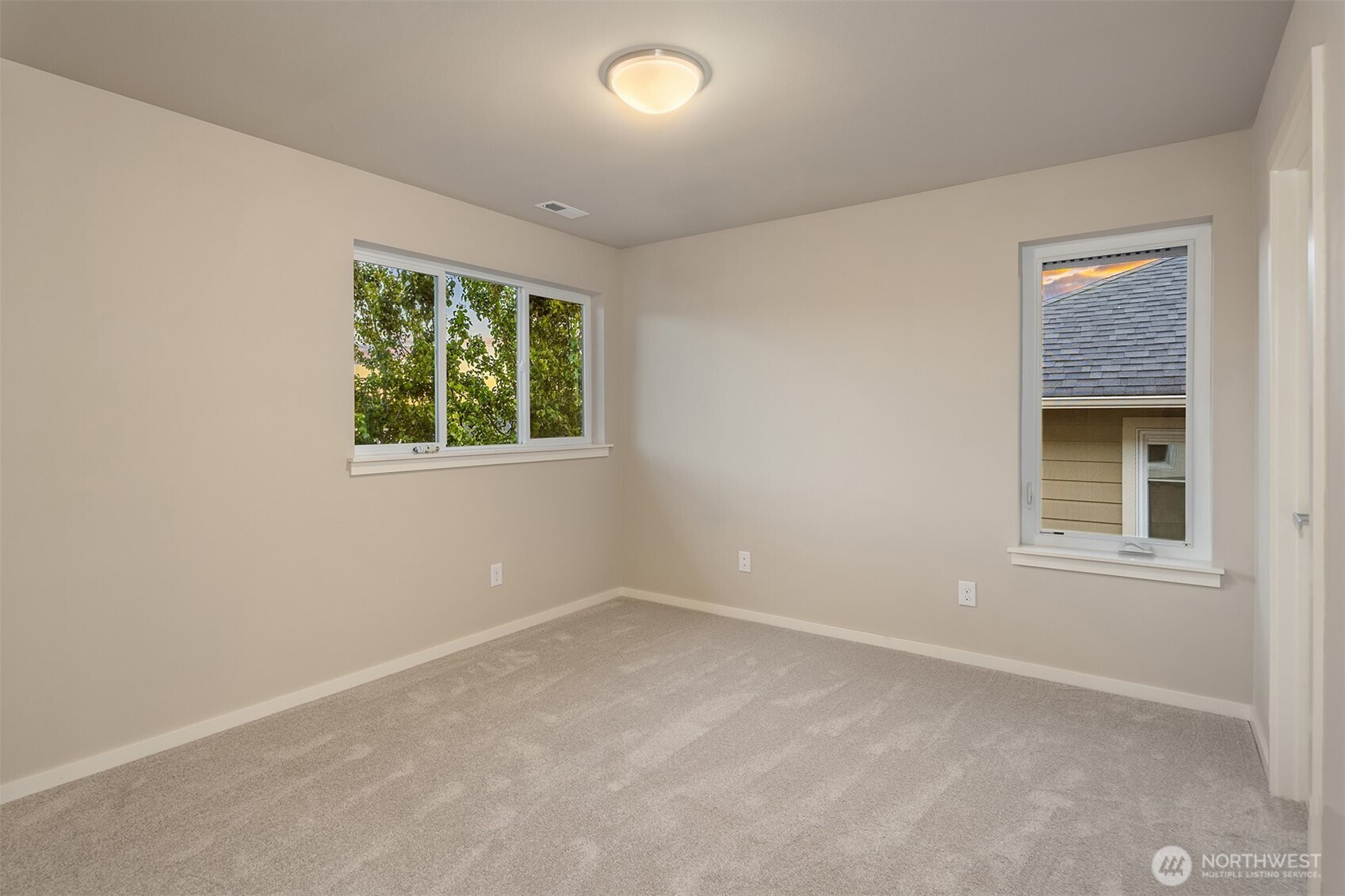 7919 9th Place Property Photo 27