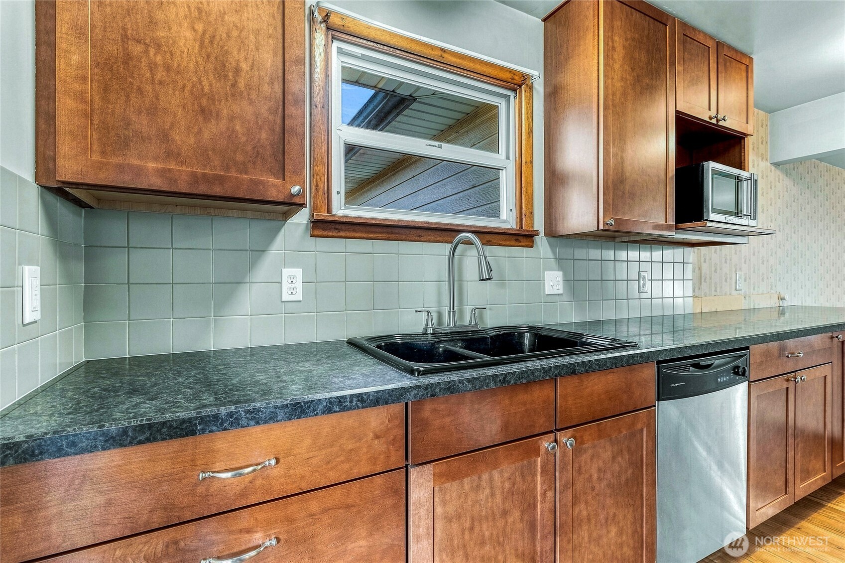 2020 J Street Property Photo 8
