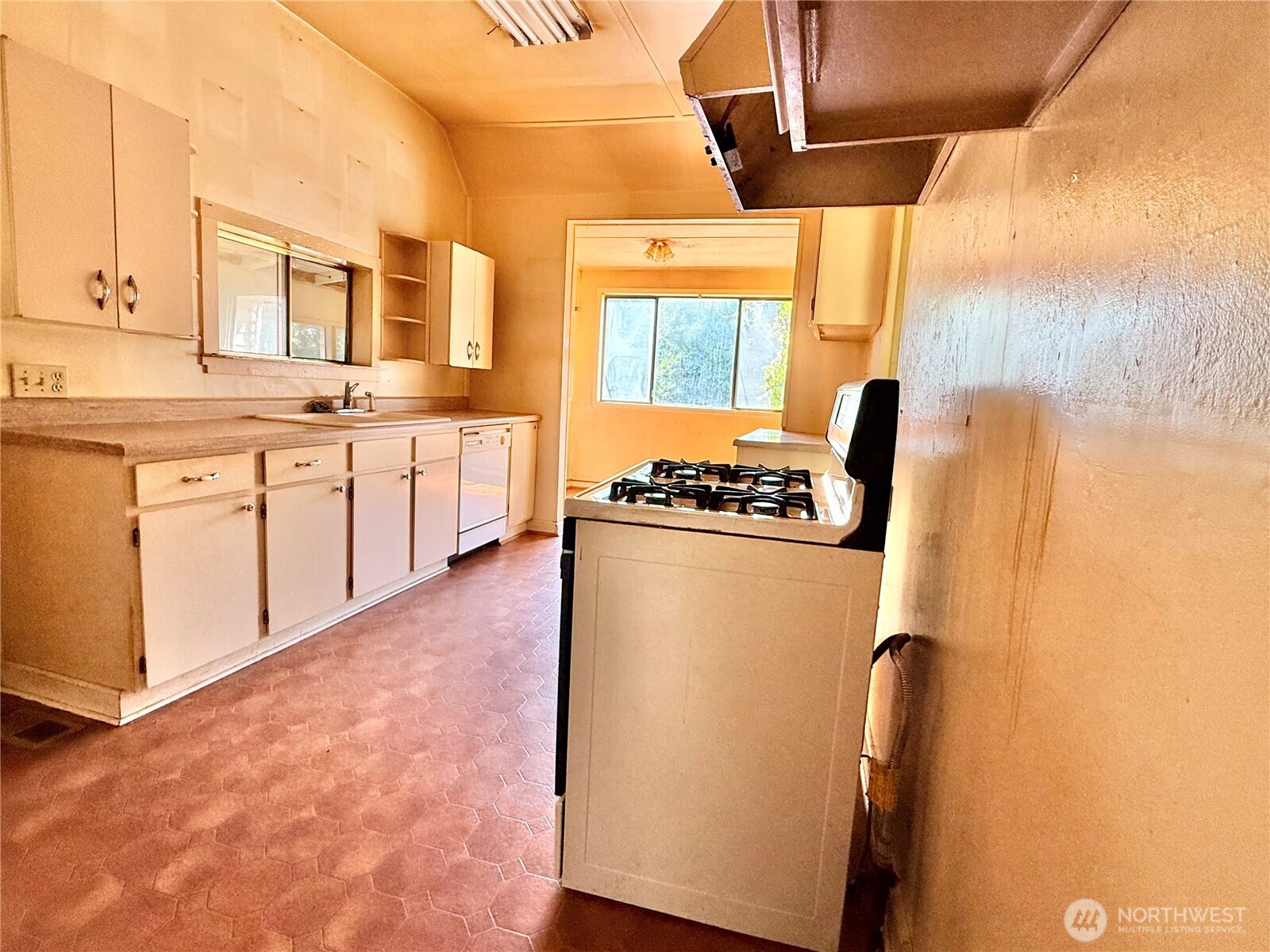 1919 Guy Wetzel Road Property Photo 15