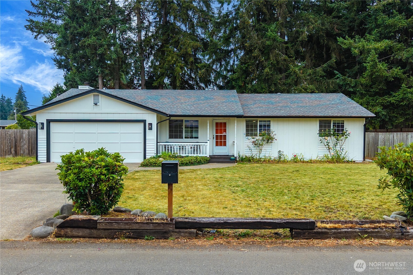 17110 11th Avenue Ct Property Photo 2