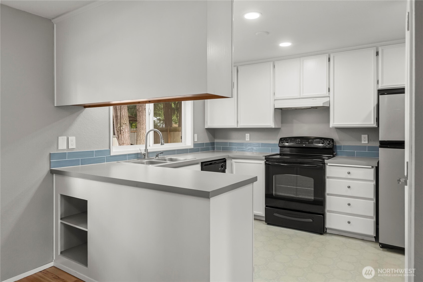 17110 11th Avenue Ct Property Photo 9