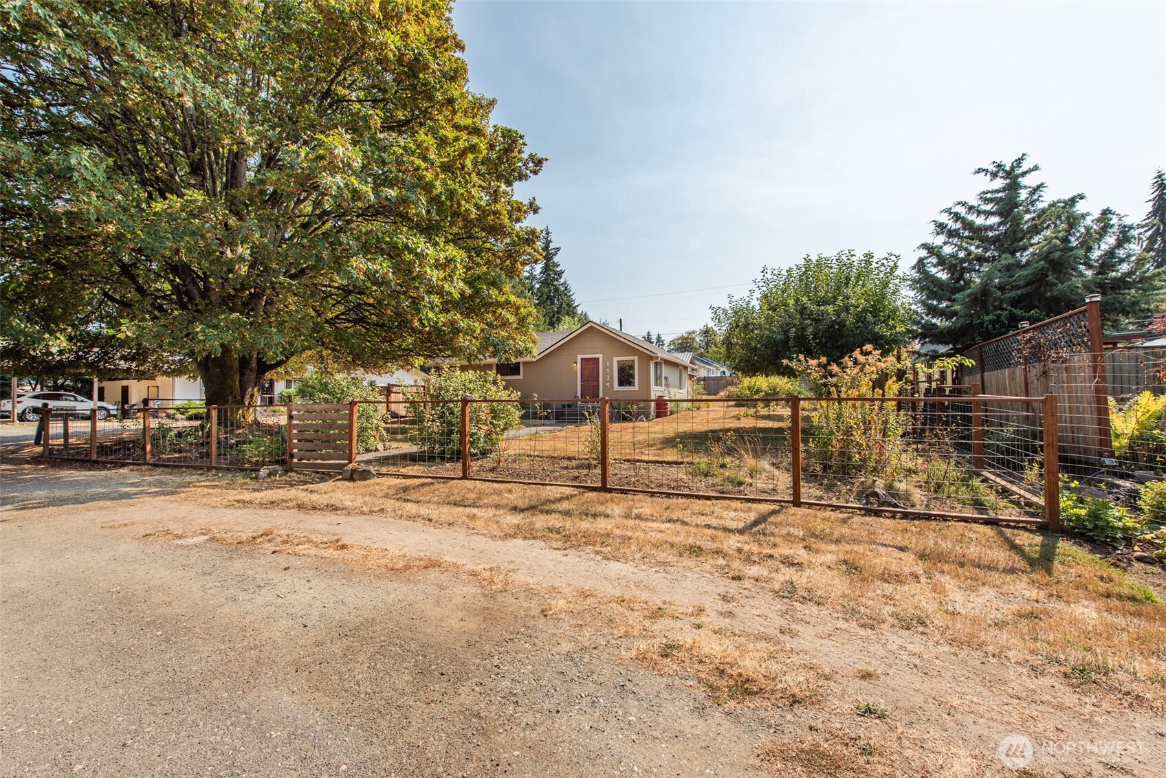 1134 W 18th Street Property Photo 7