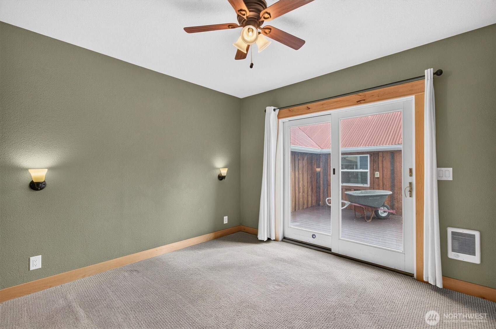 320 Roake Avenue Property Photo 19