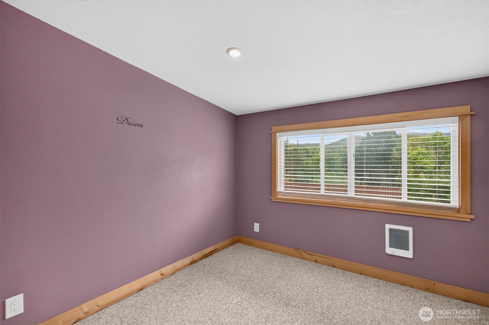320 Roake Avenue Property Photo 23