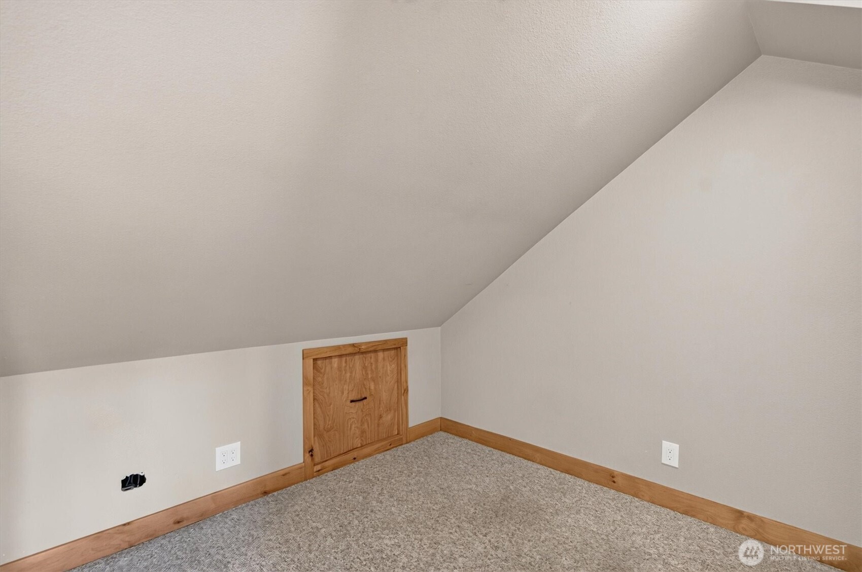 320 Roake Avenue Property Photo 25