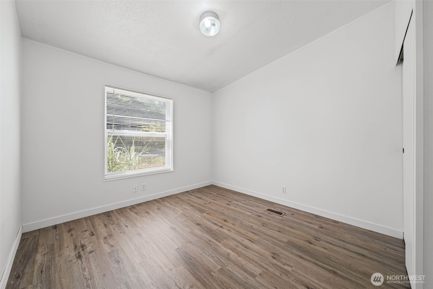 11607 Golden Given Road Property Photo 12