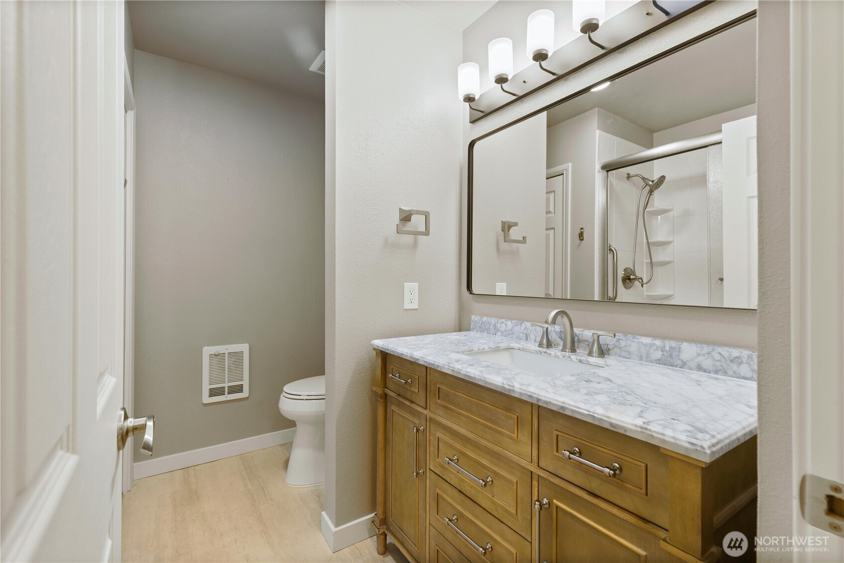 2021 N Laventure Road 107 Property Photo 16