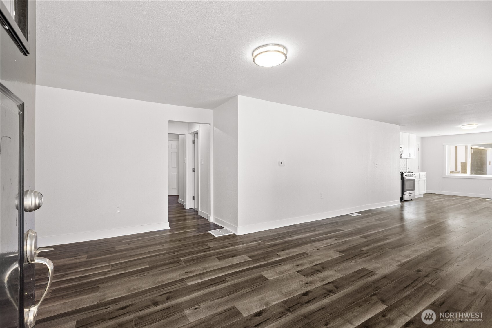 8823 S Yakima Avenue Property Photo 2
