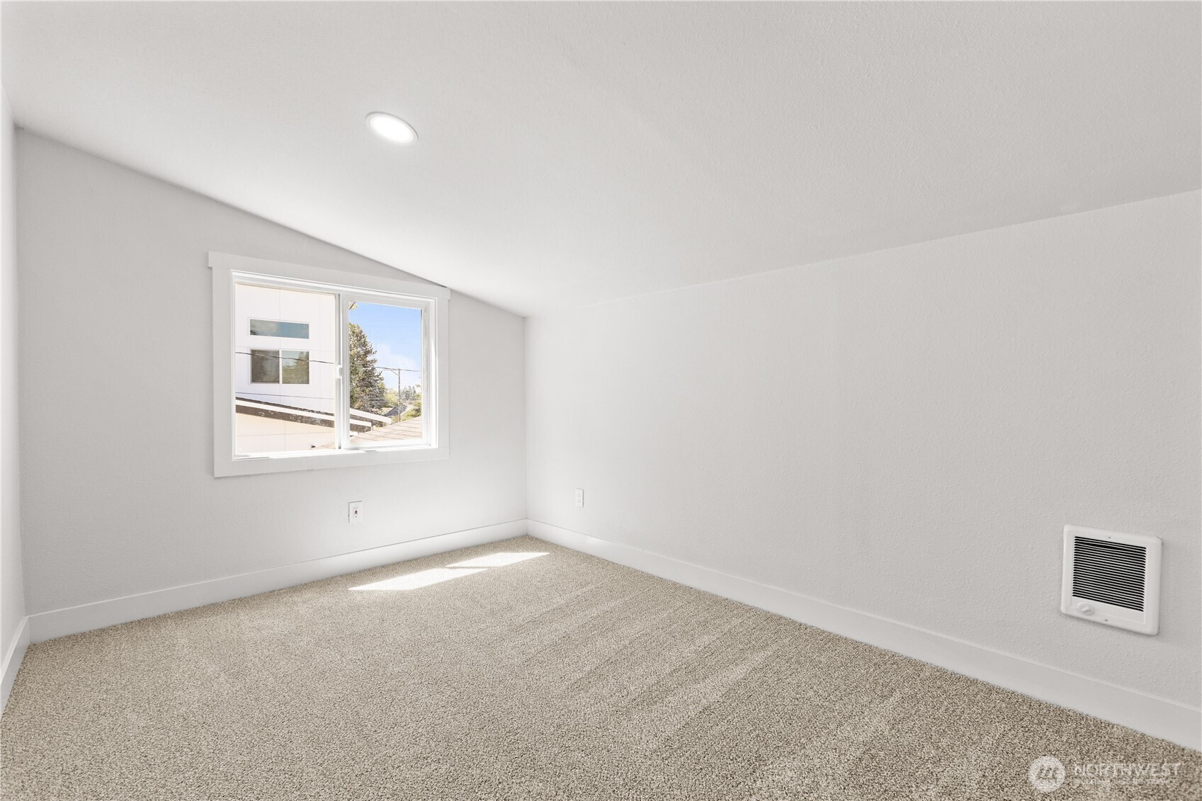 8823 S Yakima Avenue Property Photo 29