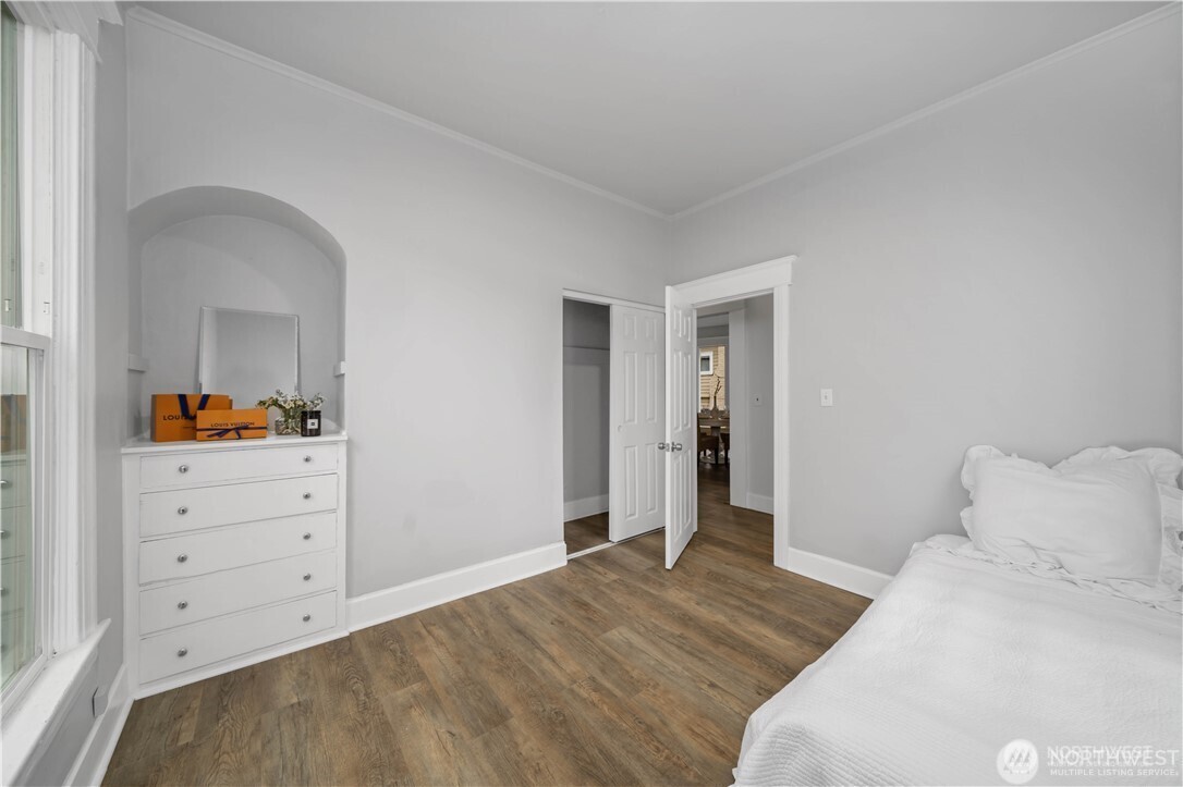 1305 Ne 55th Street Property Photo 14